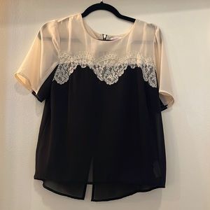 XHILARATION Sheer short sleeve blouse